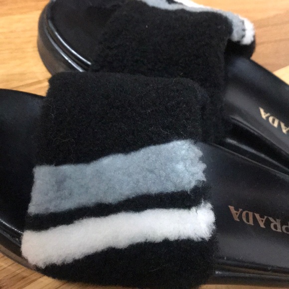 Prada Slides - Picture 3 of 4